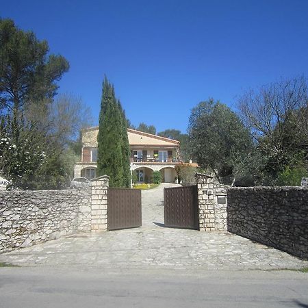 Bed and Breakfast Le Mas Des Cigales Nîmes Exterior foto